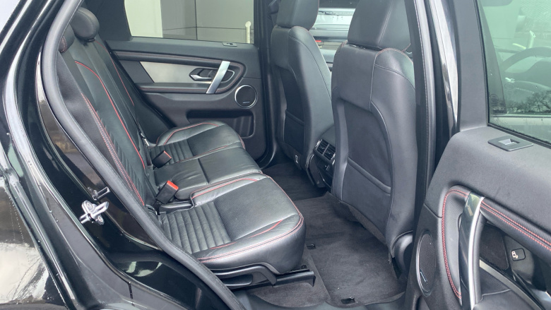 Land Rover Discovery Sport 1.5 P300e R-Dynamic SE 5dr Auto [5 Seat] Station Wagon